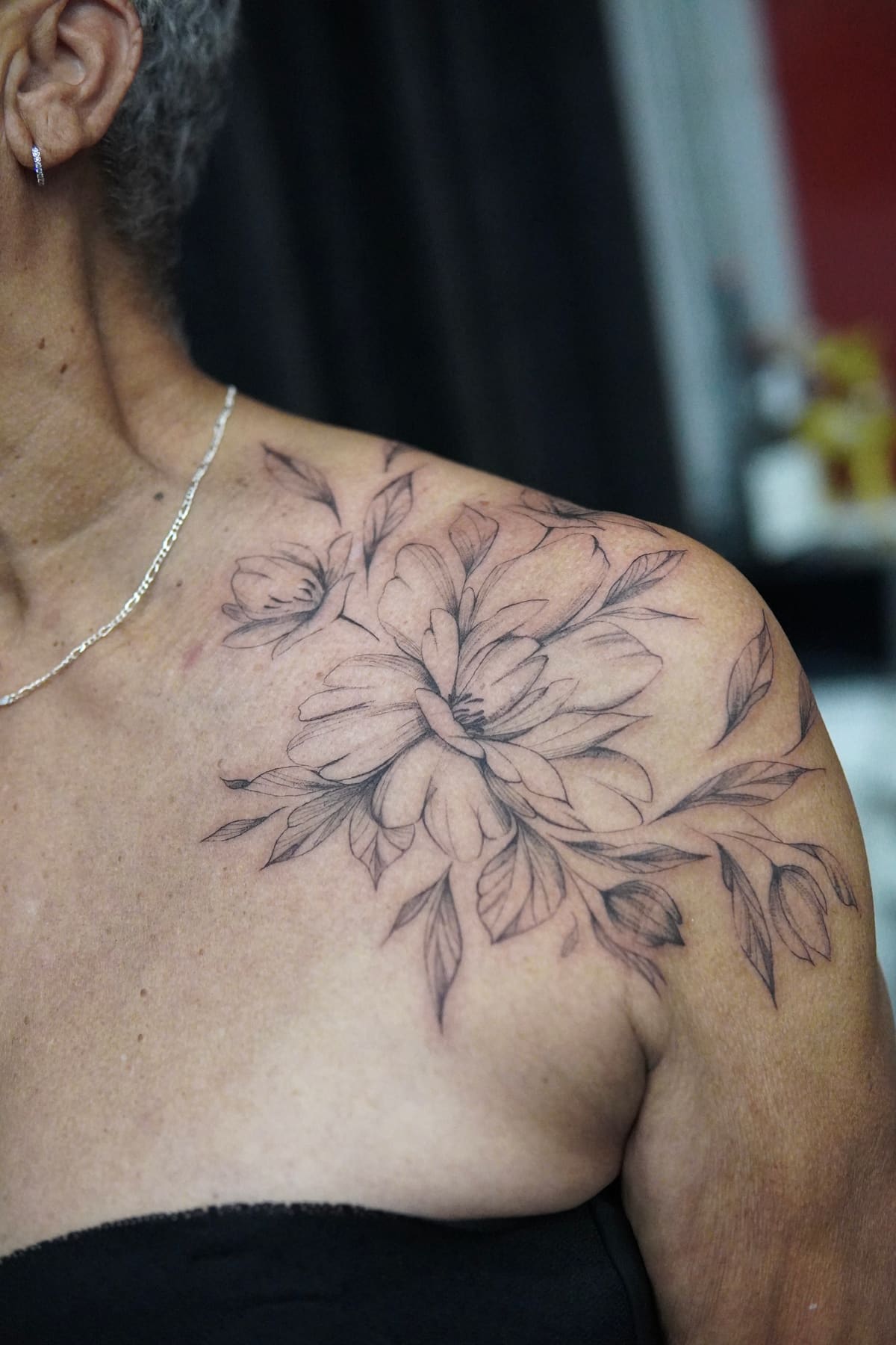 Fine Line tattoo by Aya