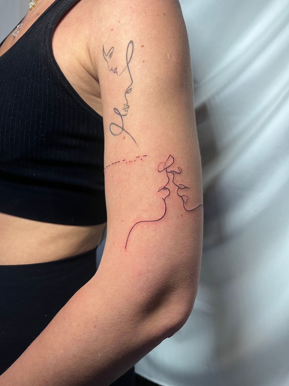 Fine Line tattoo by Aya